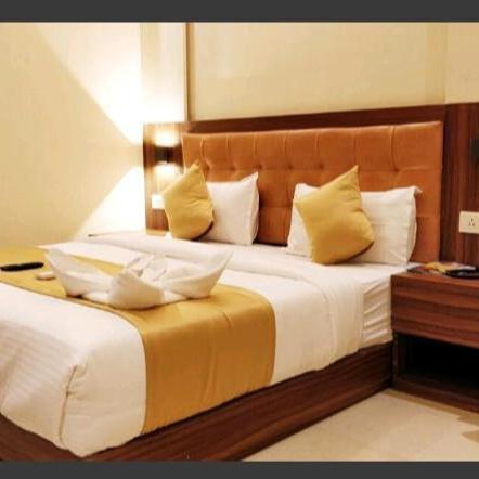 Emerald Near T2 International Airport Hotel Mumbai