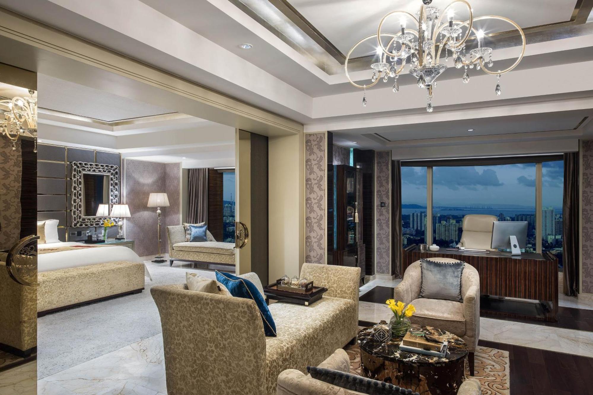 The St. Regis 5*