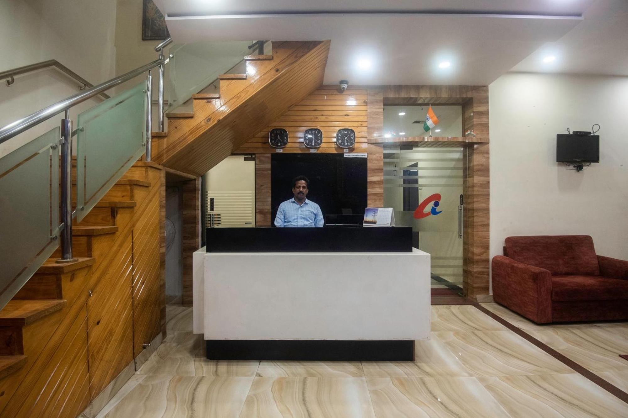 Capital O 6202 Ashir Hotel 3*