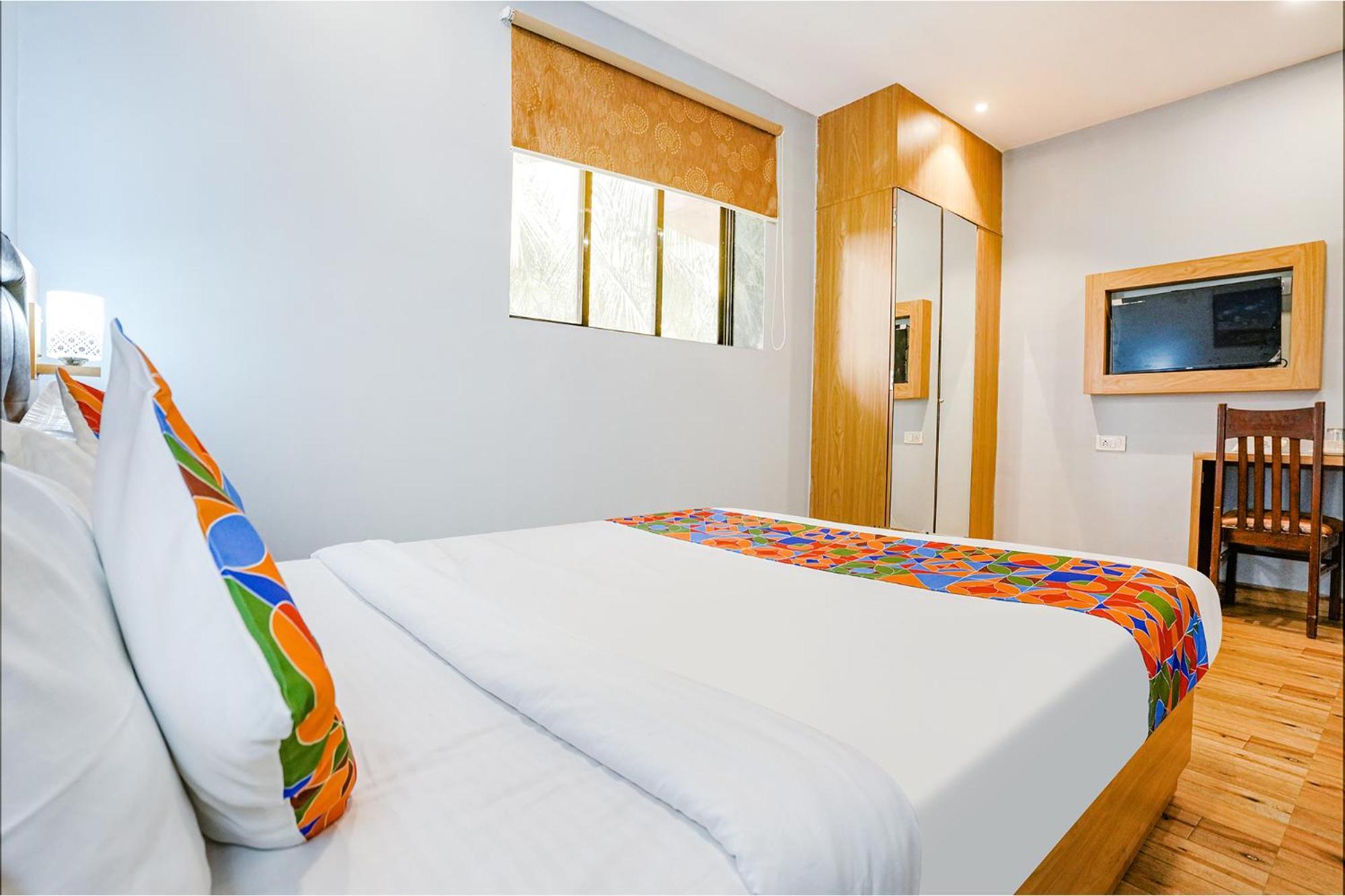 Fabhotel Zara Grand Mumbai