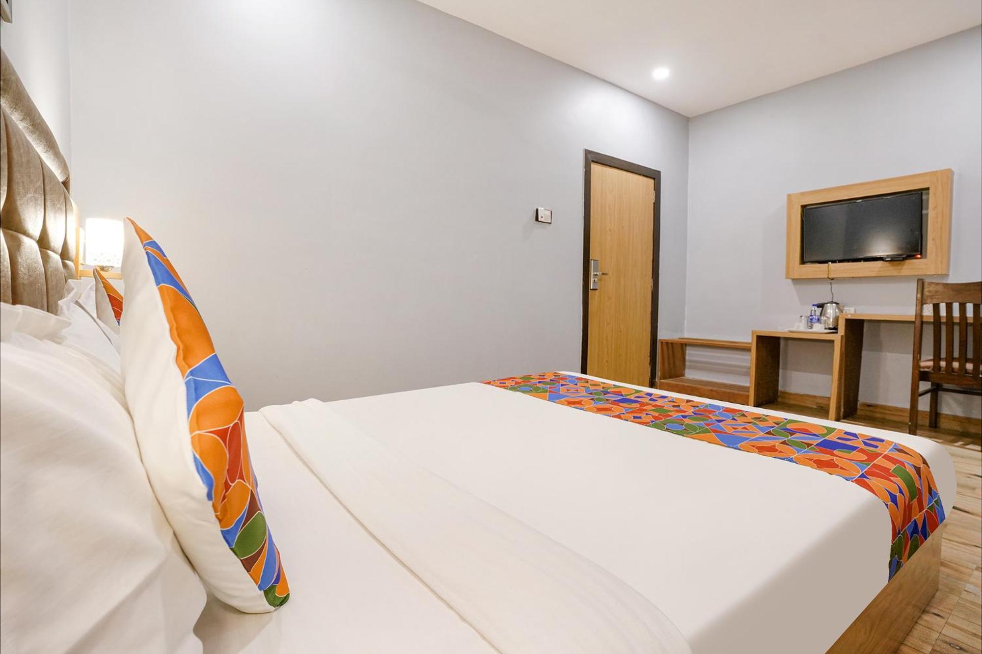 Fabhotel Zara Grand 3*