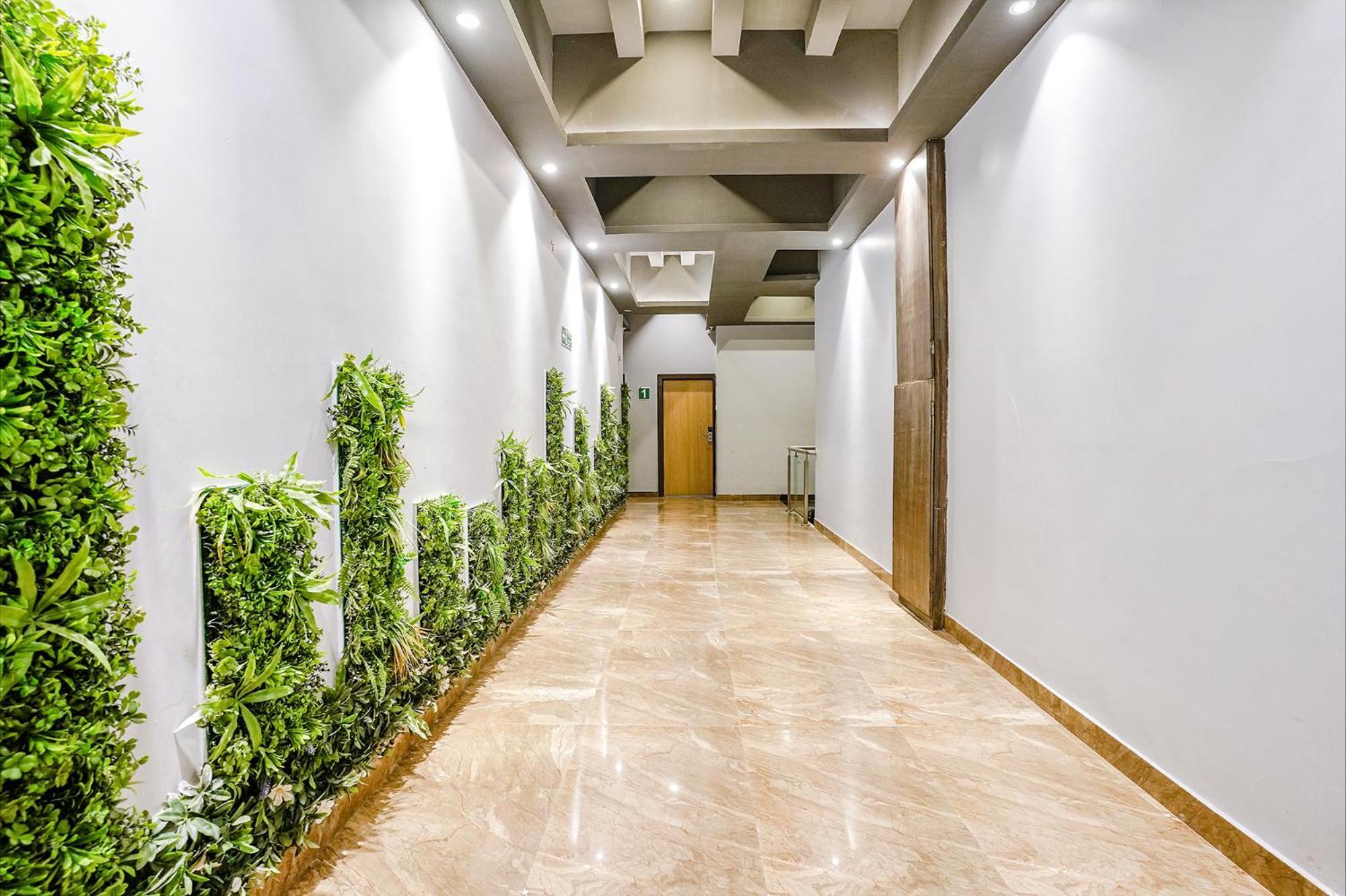 Hotel Fabhotel Zara Grand 3*