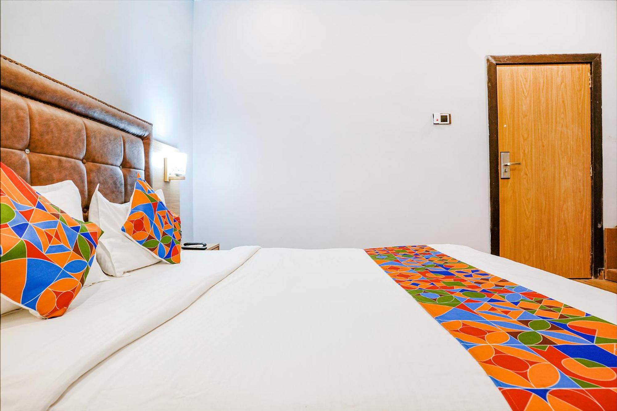 Fabhotel Zara Grand 3*
