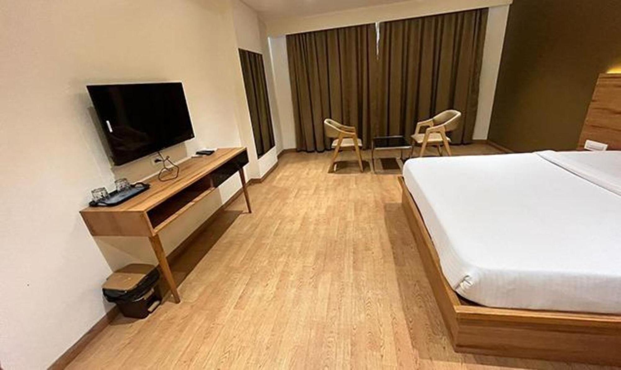 Fabhotel Shivam I Hotel Mumbai