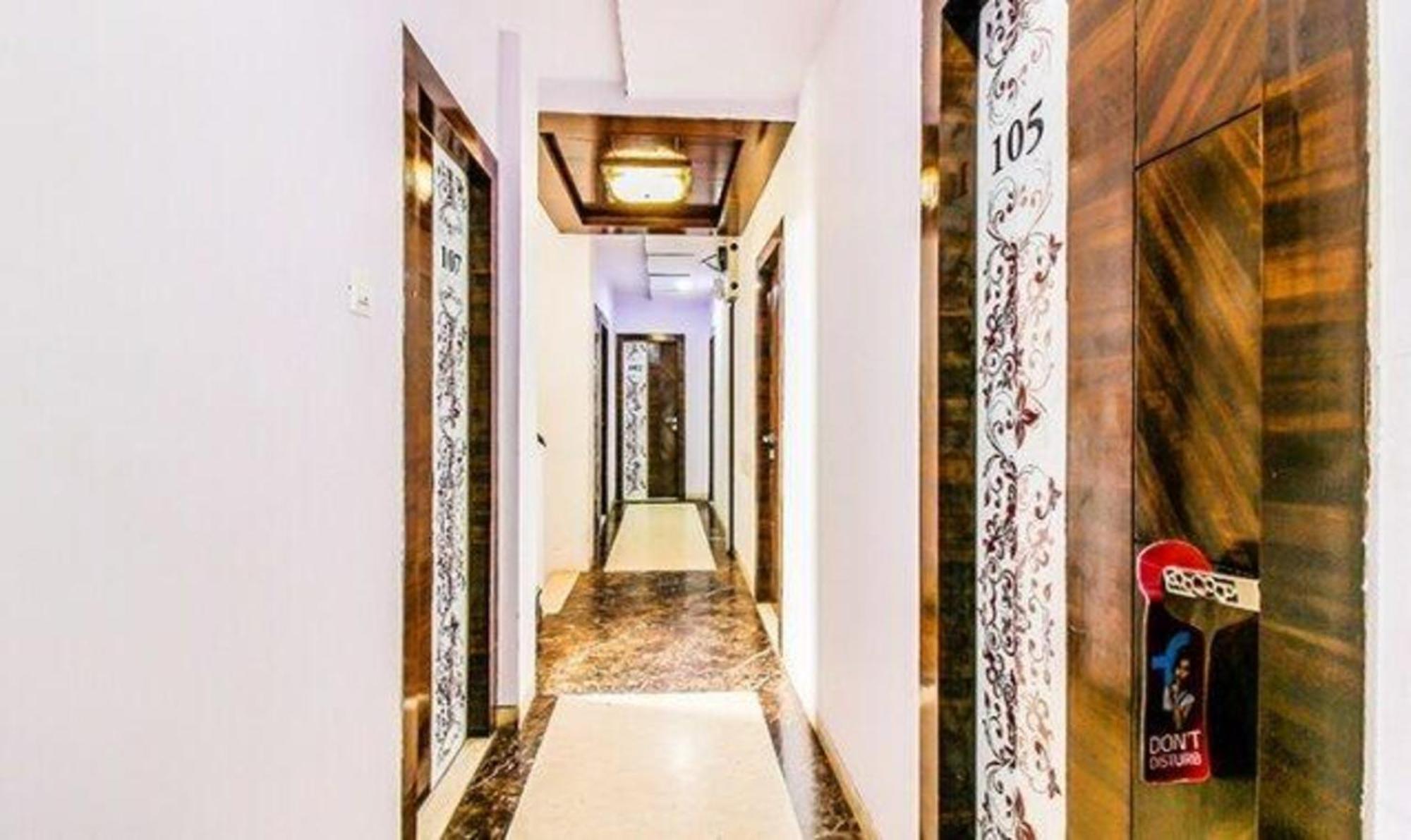 Fabexpress Satellite Hotel Mumbai