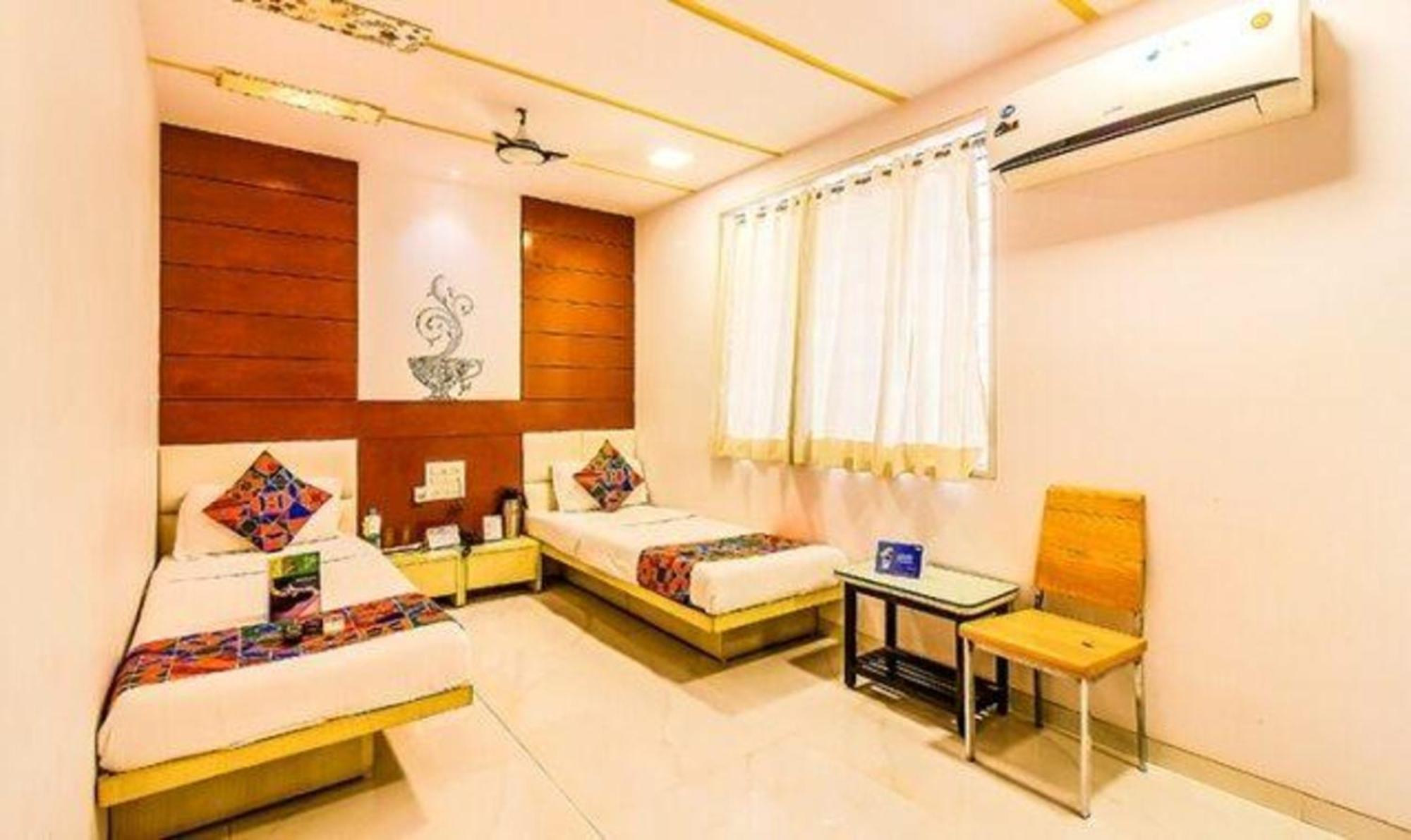 Hotel Fabexpress Satellite 3*