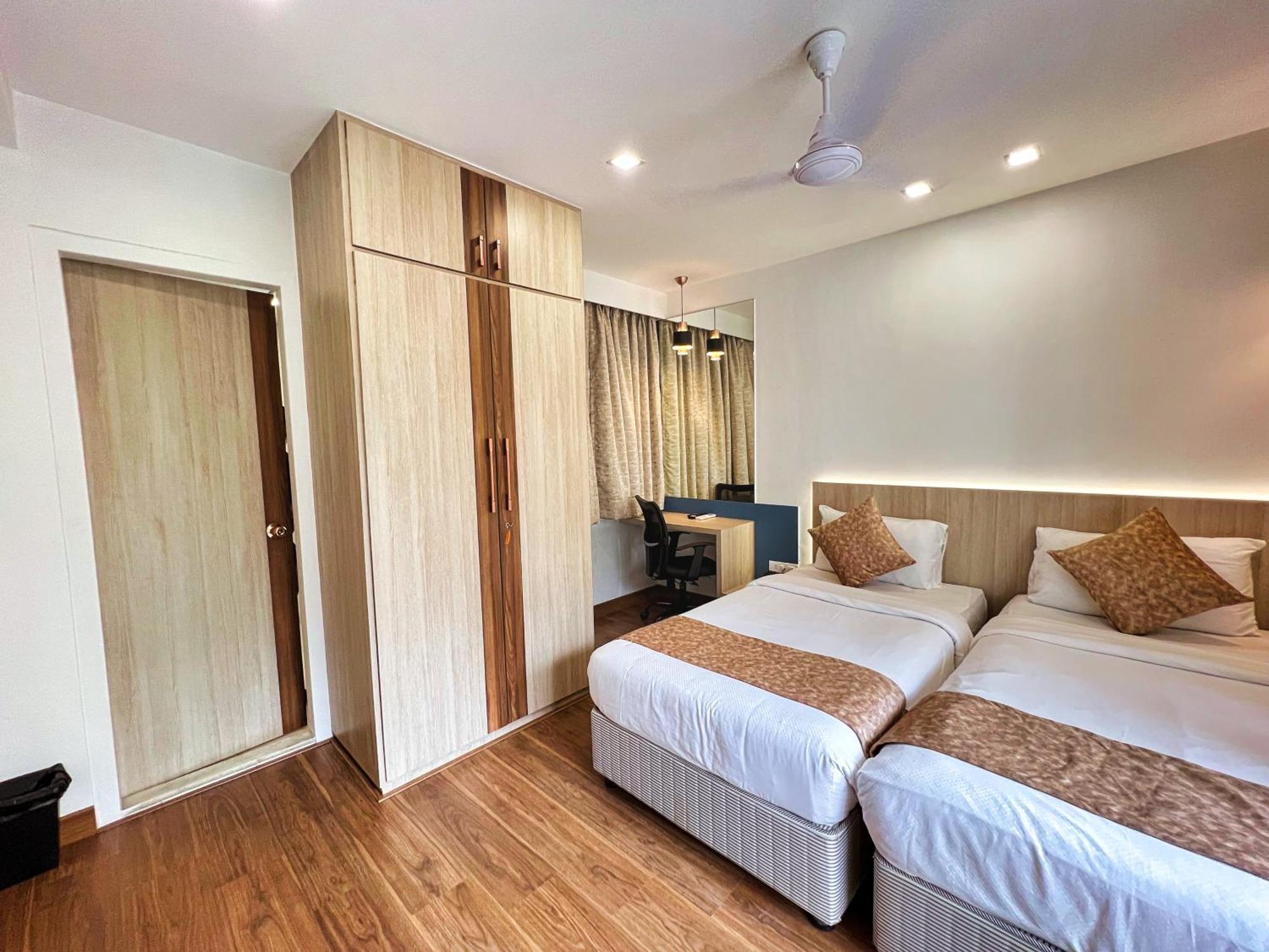 White House By Maxxvalue Service Bandra Apartamento