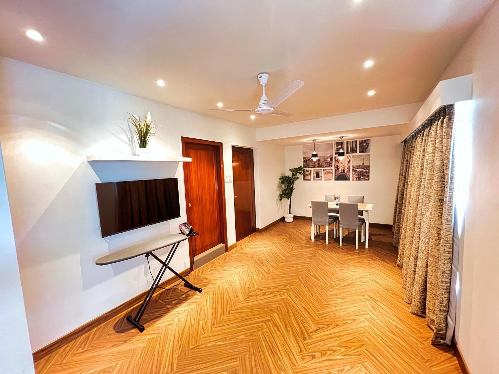 White House By Maxxvalue Service Bandra Bombaim