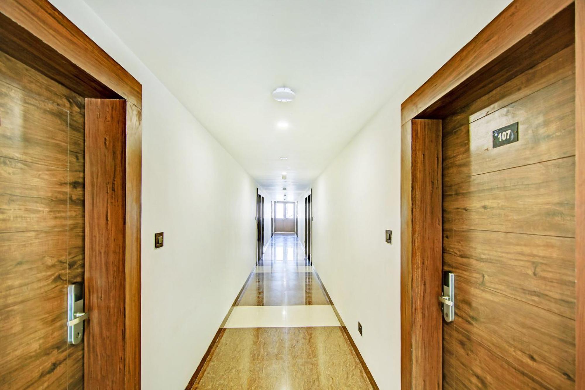 Fabexpress Embassy Grand - Nr Bkc