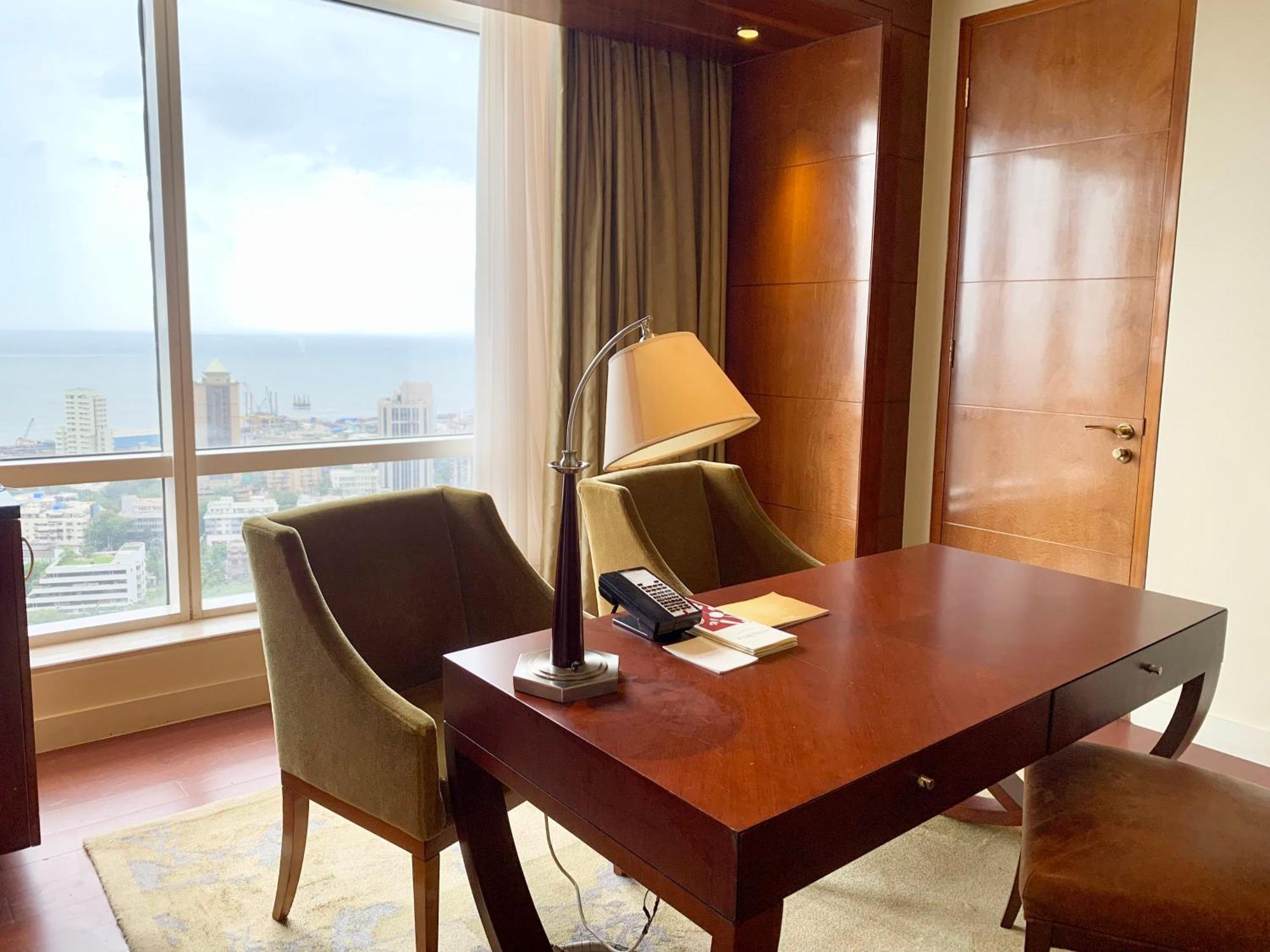 Four Seasons Hotel 5*