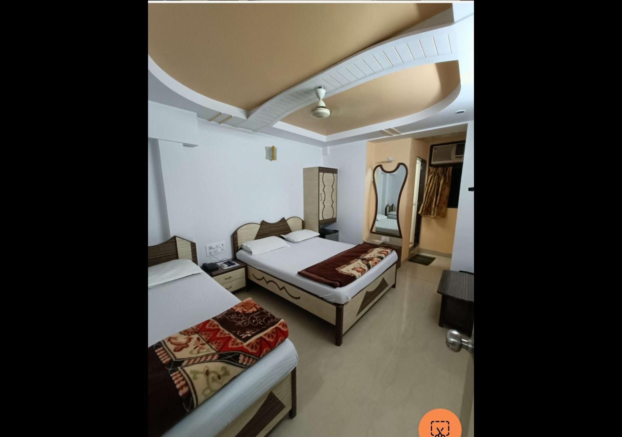 Hotel Broadway Colaba Mumbai