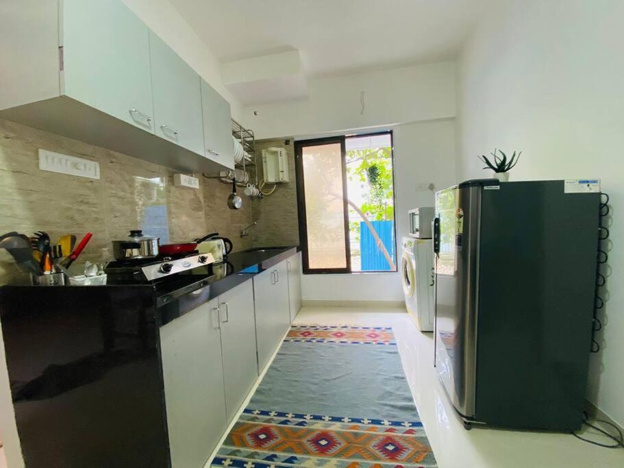 Pali Carters Building 101, 20th Road, Khar West By Connekt Homes Apartment *