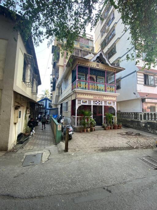 Apartment Saba 301, Subko Coffee, Chapel Road, Bandra West By Connekt Homes *