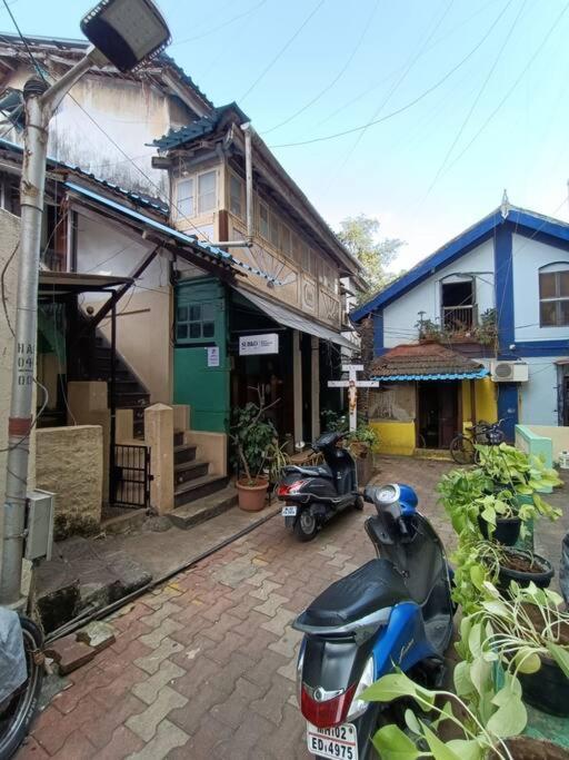 Apartment Saba 301, Subko Coffee, Chapel Road, Bandra West By Connekt Homes Mumbai