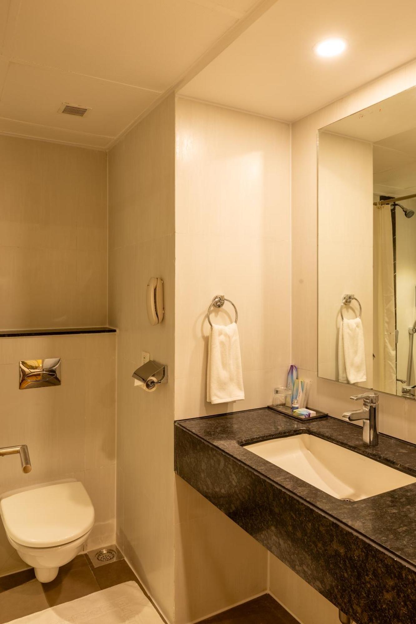 Kohinoor Elite Near Bkc Hotel 3*