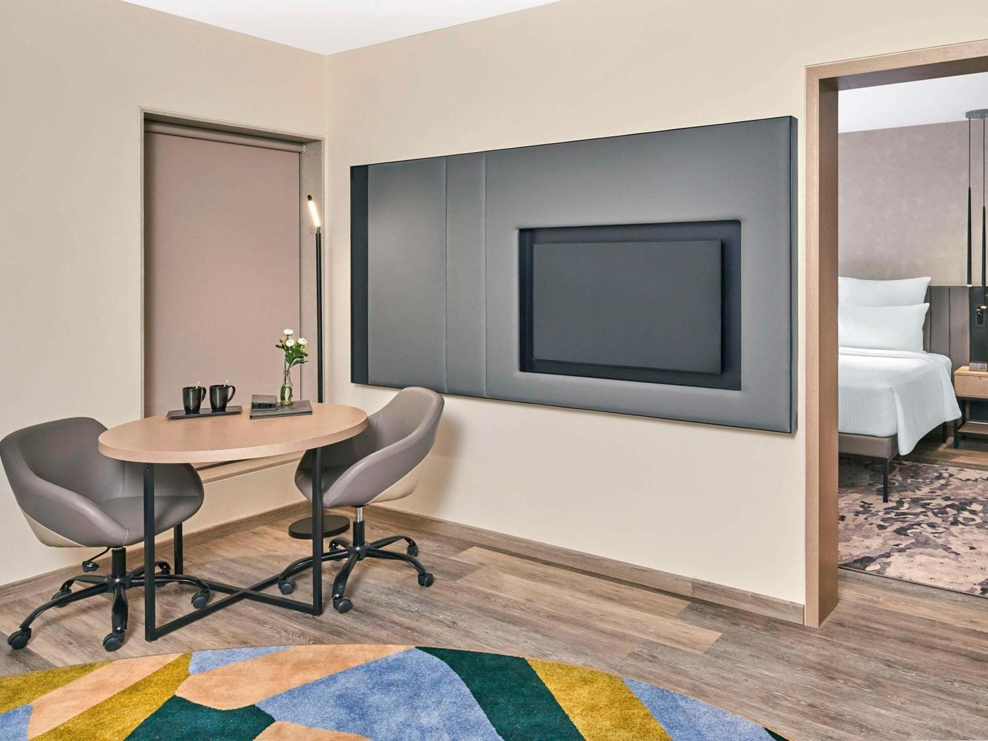 Novotel International Airport Hotel