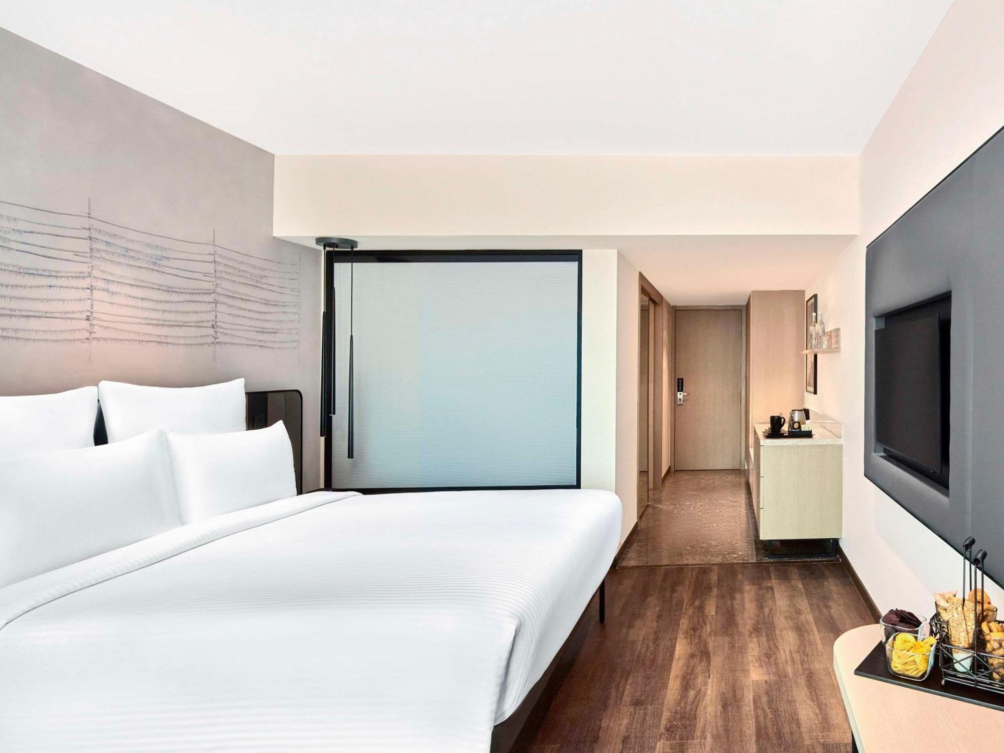 Novotel International Airport Hotel