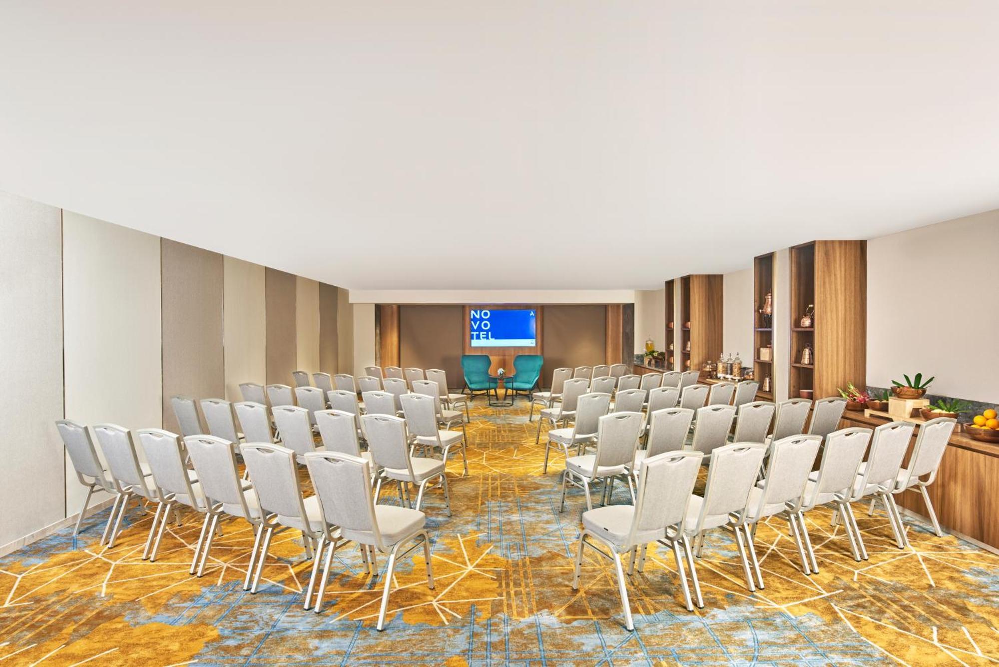 Novotel International Airport Hotel Mumbai