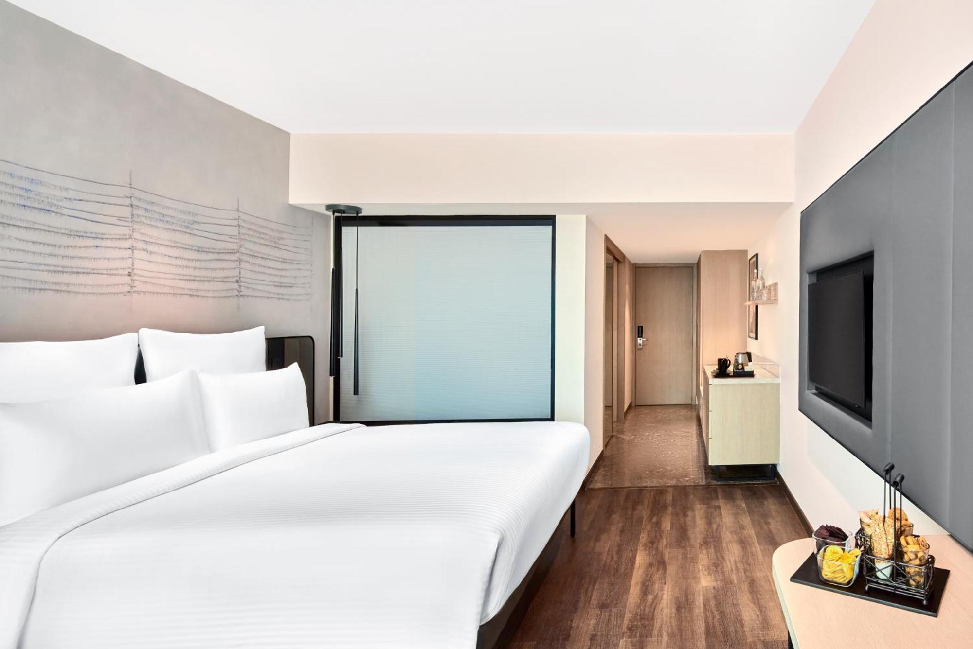 Novotel International Airport Hotel