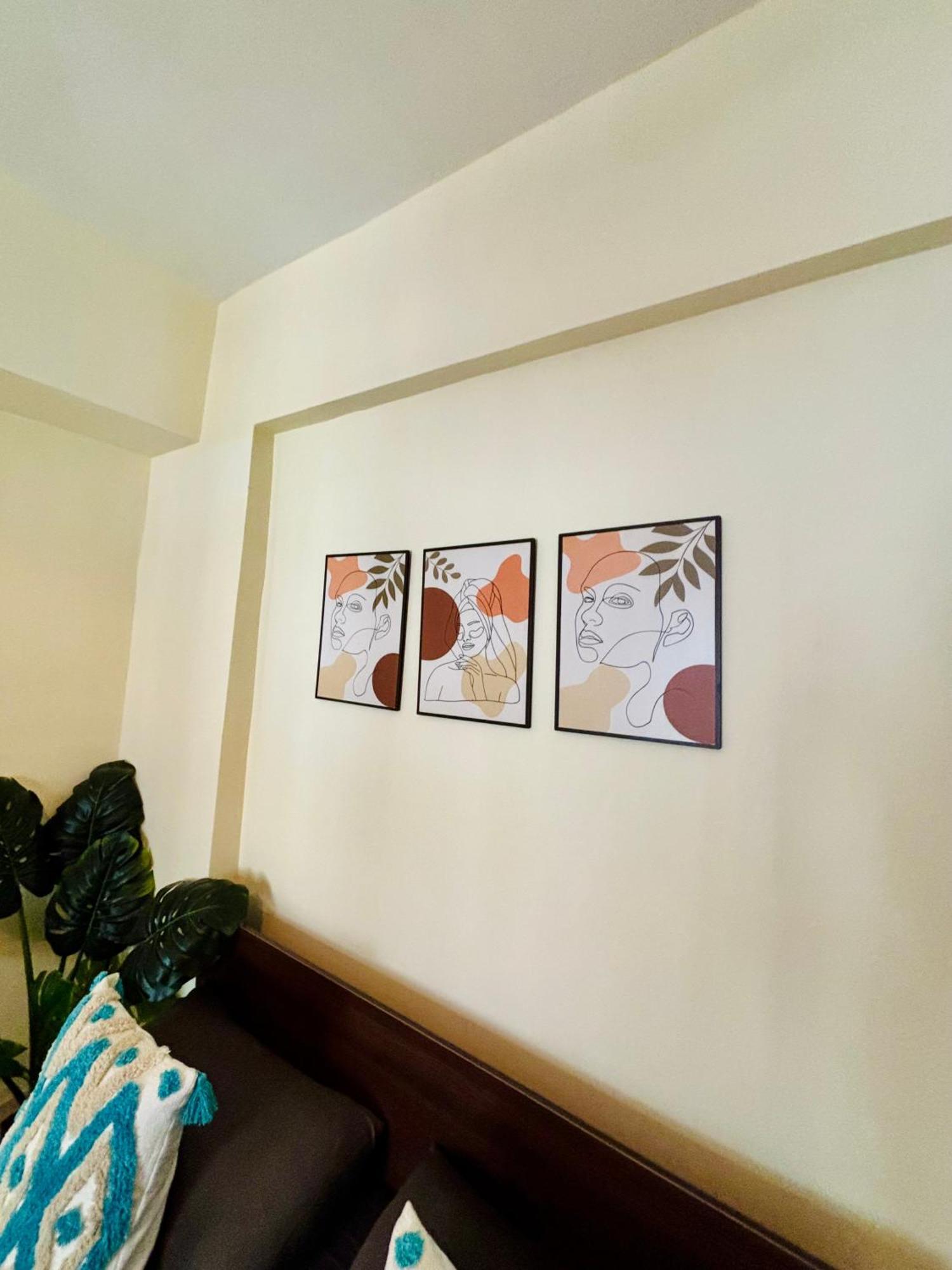 Apartment Entire 1 Bhk In Bandra West *