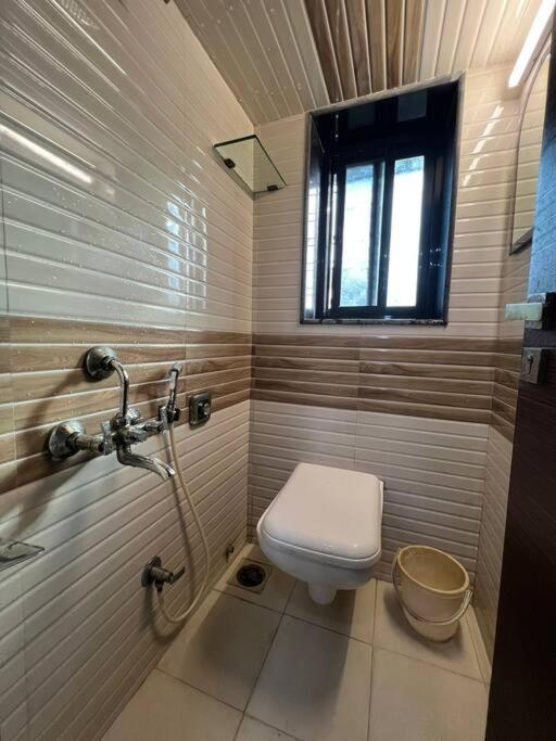 Apartment Modern 2bhk In Main Lokhandwala With Wi Fi Mumbai