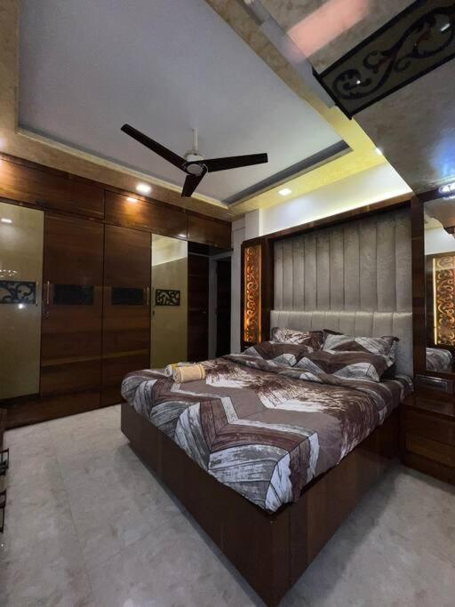 Modern 2bhk In Main Lokhandwala With Wi Fi Apartment *