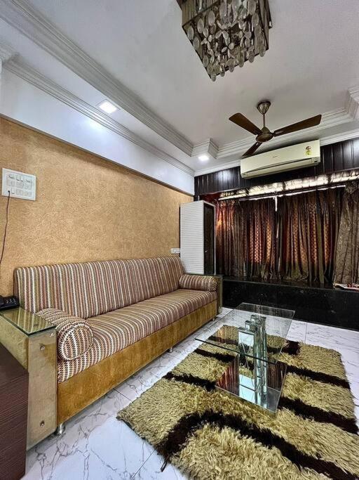 Apartment Modern 2bhk In Main Lokhandwala With Wi Fi