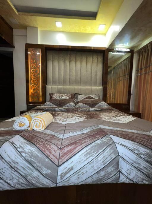 Modern 2bhk In Main Lokhandwala With Wi Fi Apartment *