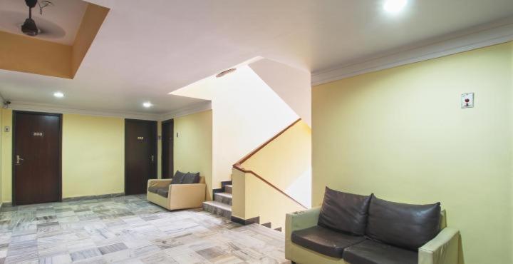 Golden Hotel