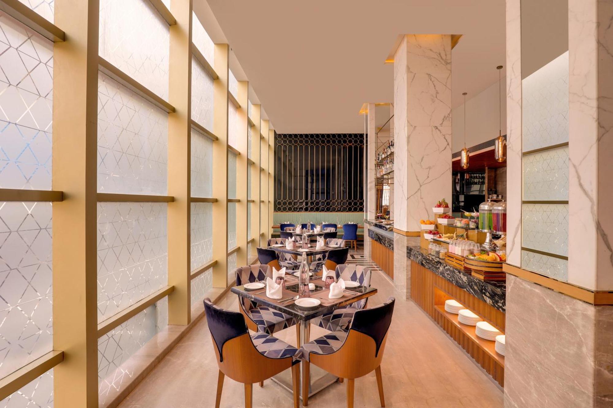Lemon Tree Premier, Malad, Mumbai