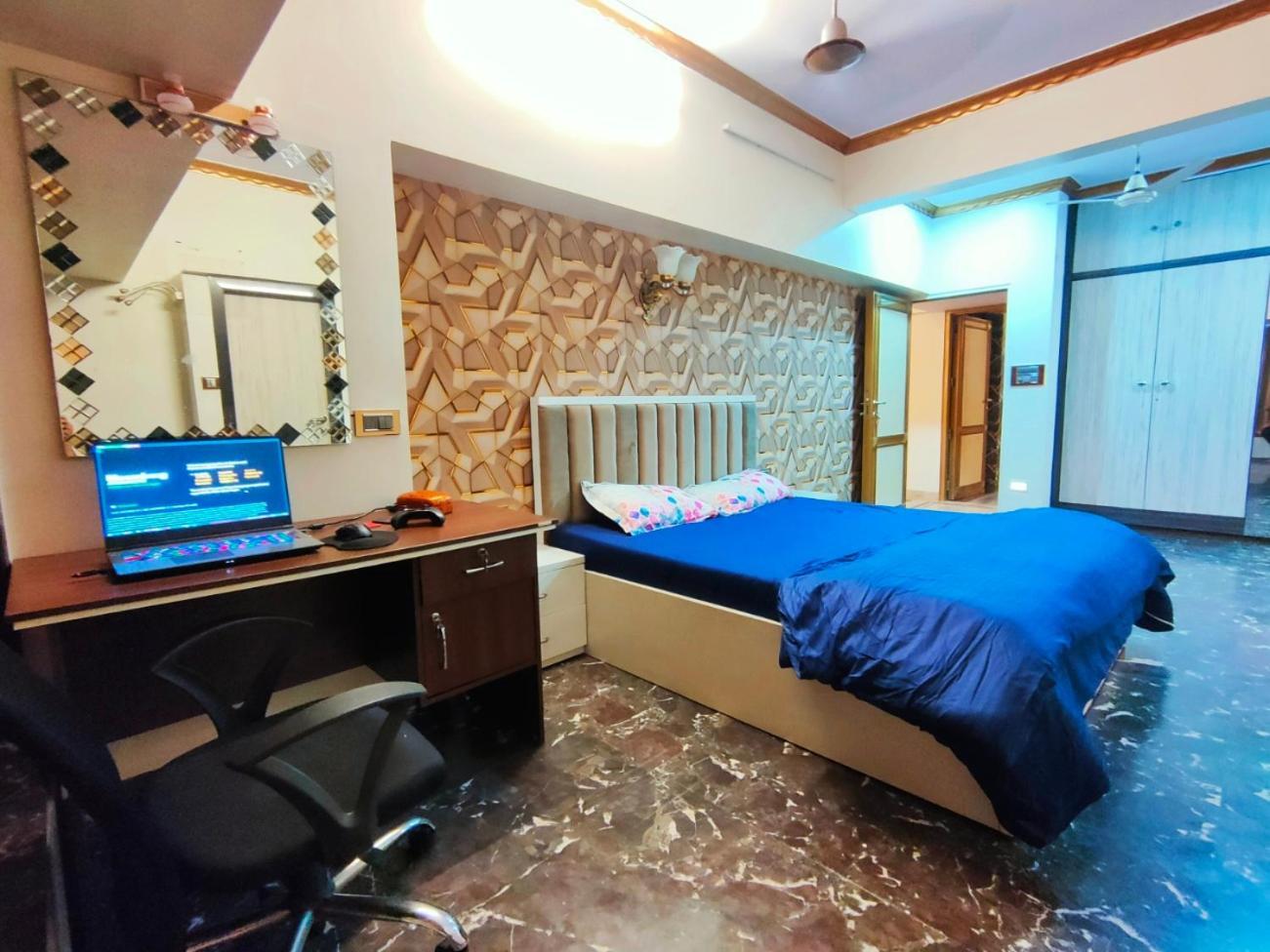 Spacious 3bhk Heart Of Mumbai, Bandra Mumbai