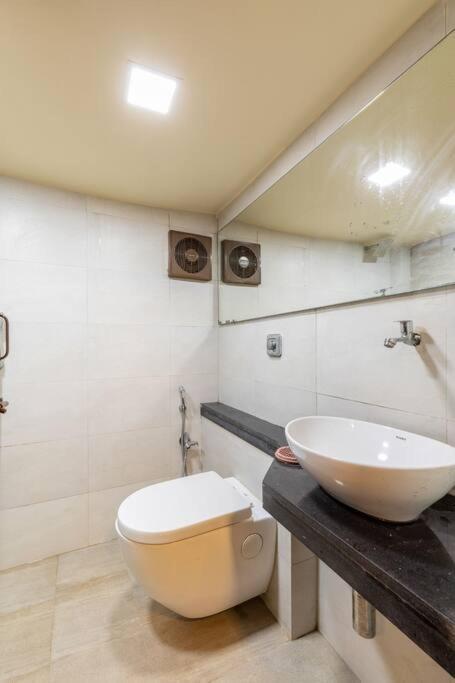 House At The Heart Of Bandra. Apartment Mumbai