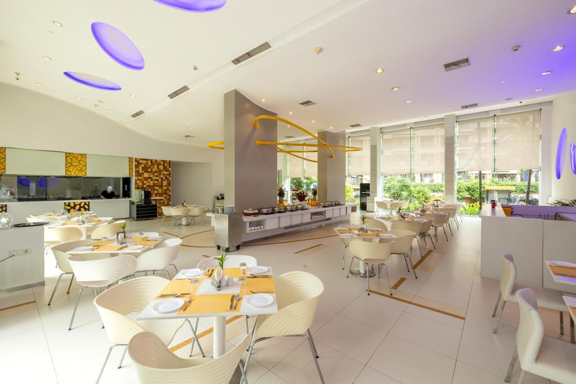 Hotel Kohinoor Elite Near Bkc 3*