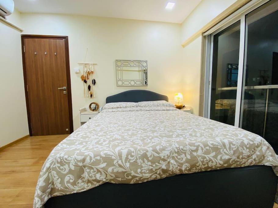 Apartment 18 A, Khar West By Connekt Homes *