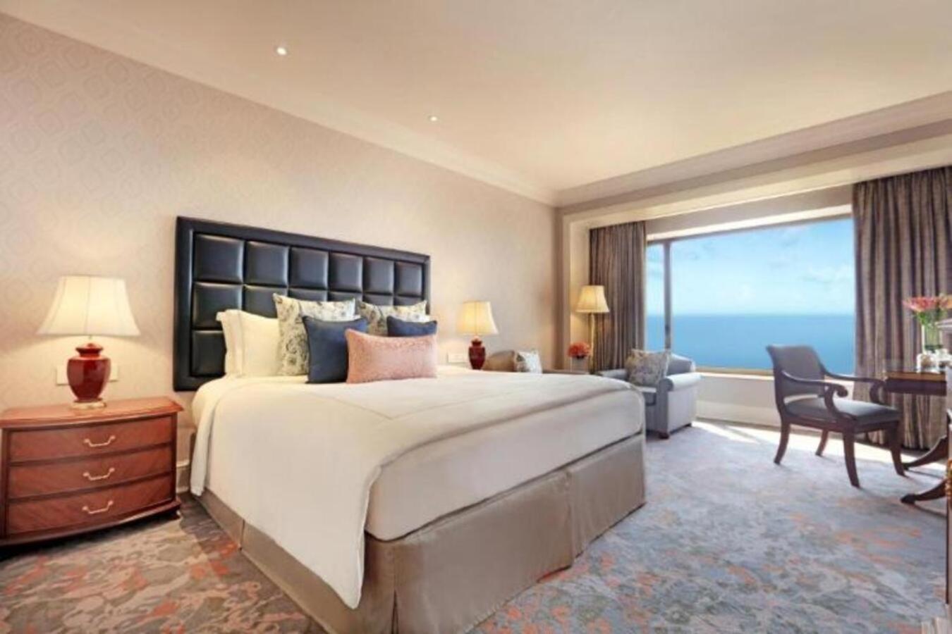 Taj Lands End 5* Mumbai