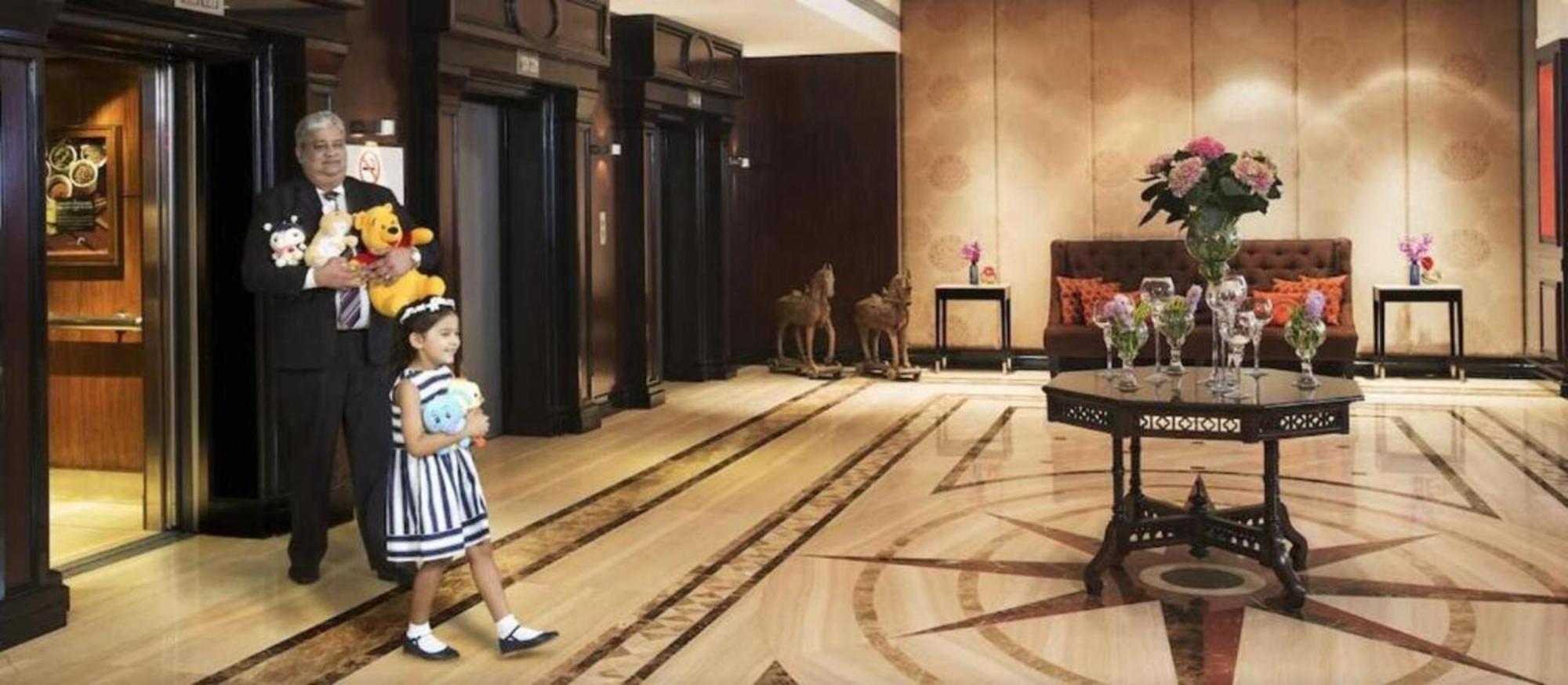 Taj Lands End 5*