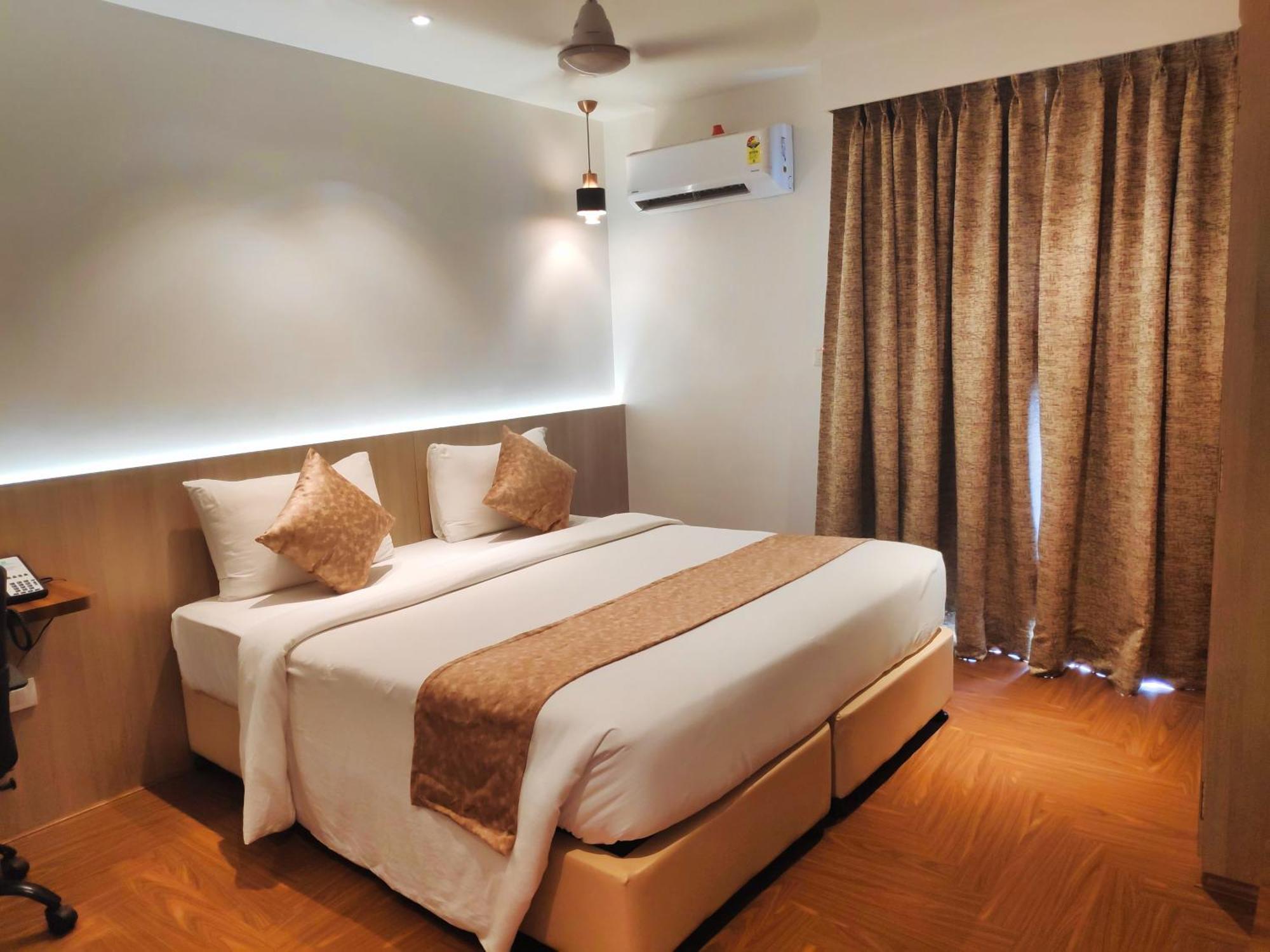 White House By Maxxvalue Service Bandra * Bombaim
