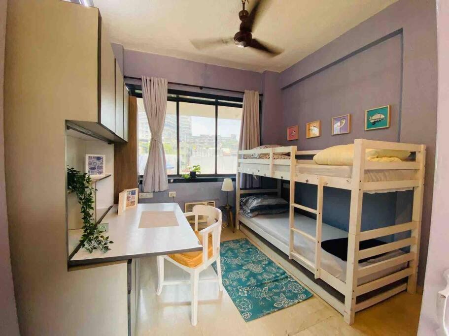Rahat Manazil- The Old Warm Charm 2 Bedroom In Khar West By Connekt Homes *