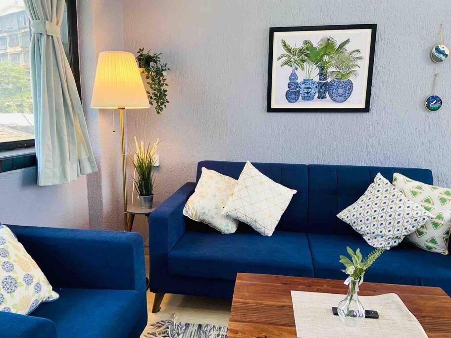 Rahat Manzil- The Old Warm Charm 2 Bedroom In Khar West By Connekt Homes Mumbai