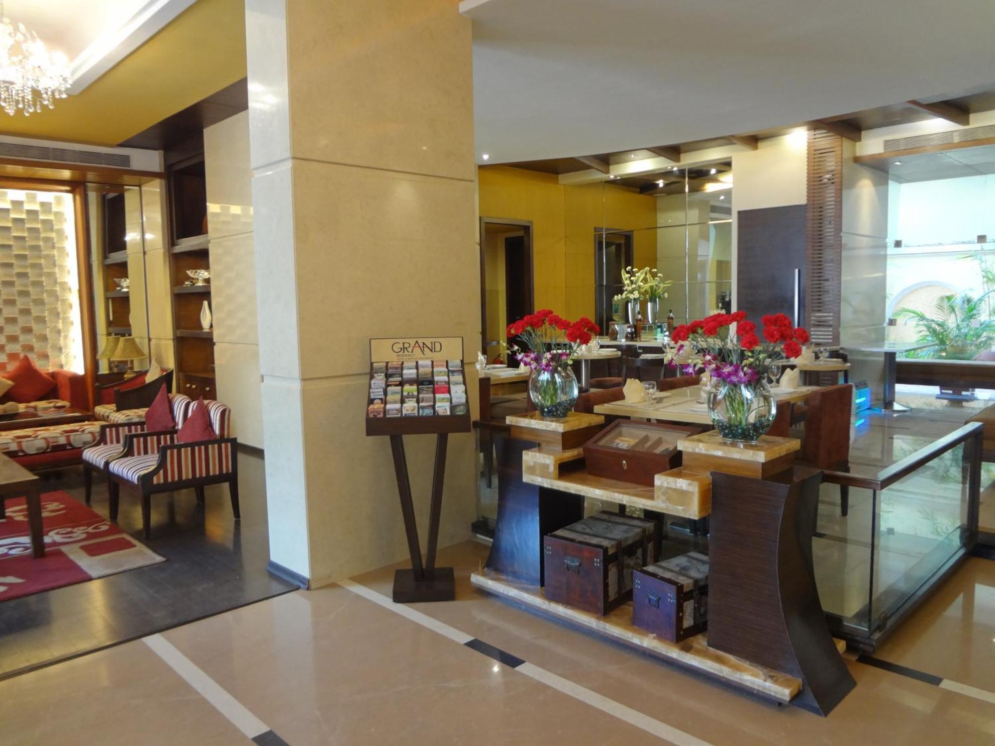 Aparthotel Grand Residency & Serviced