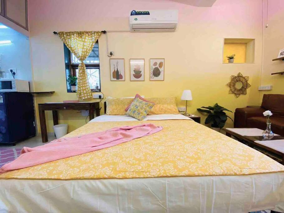 Apartment Bandra Lokhandwala House, Near Carter Road, Palli Hill By Connekt Homes *