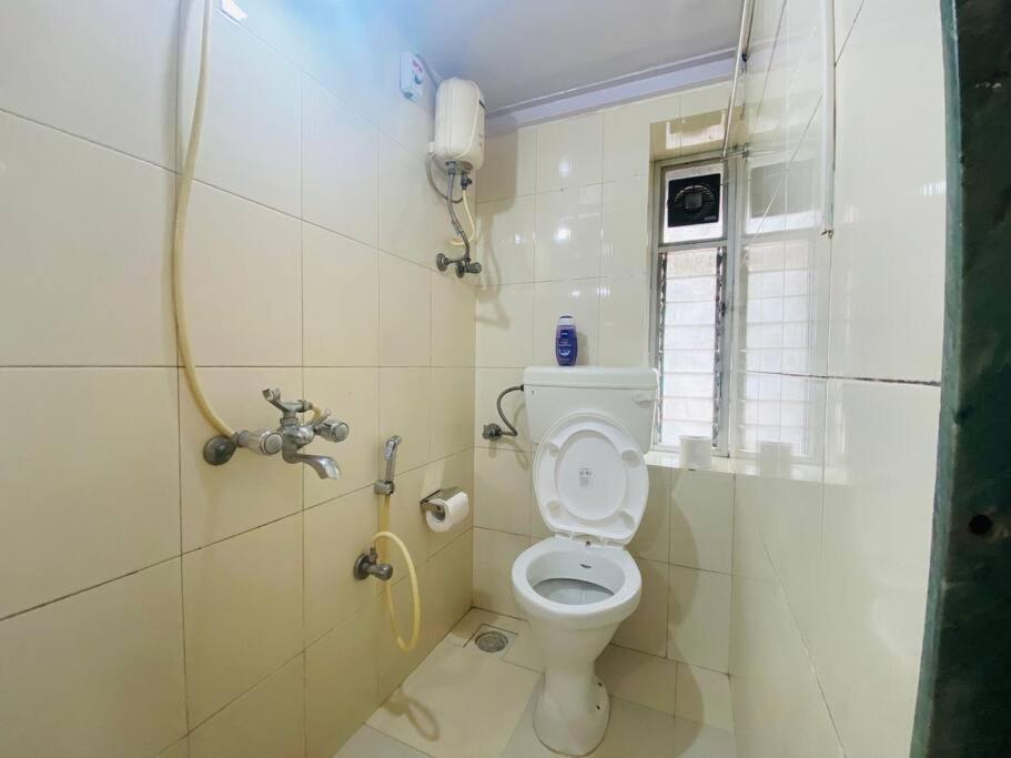 Apartment Bandra Lokhandwala House, Near Carter Road, Palli Hill By Connekt Homes