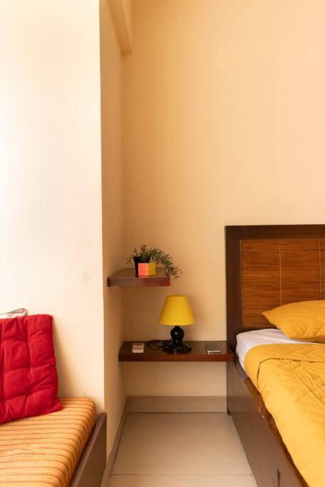 Apartment Spacious, Bright, Centre 3bhk Apt Nr Airport