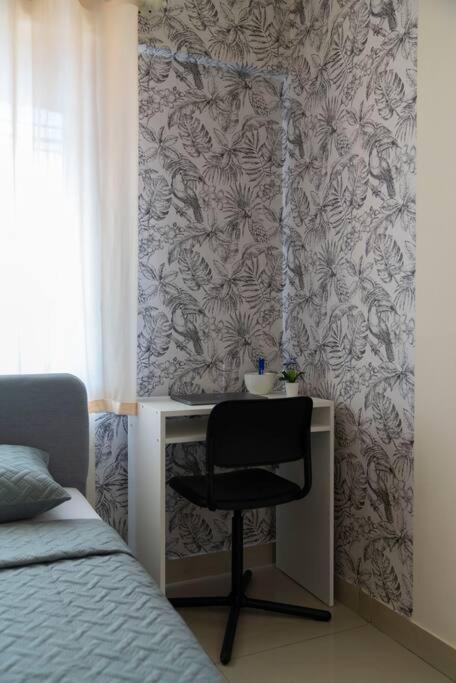 Spacious, Bright, Centre 3bhk Apt Nr Airport * Mumbai