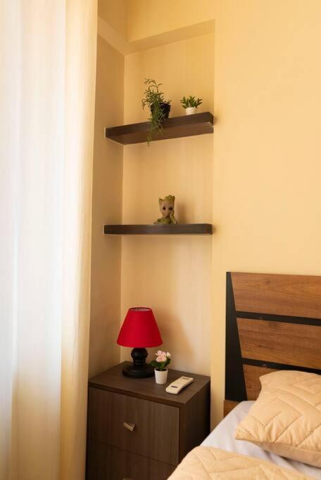 Spacious, Bright, Centre 3bhk Apt Nr Airport * Mumbai