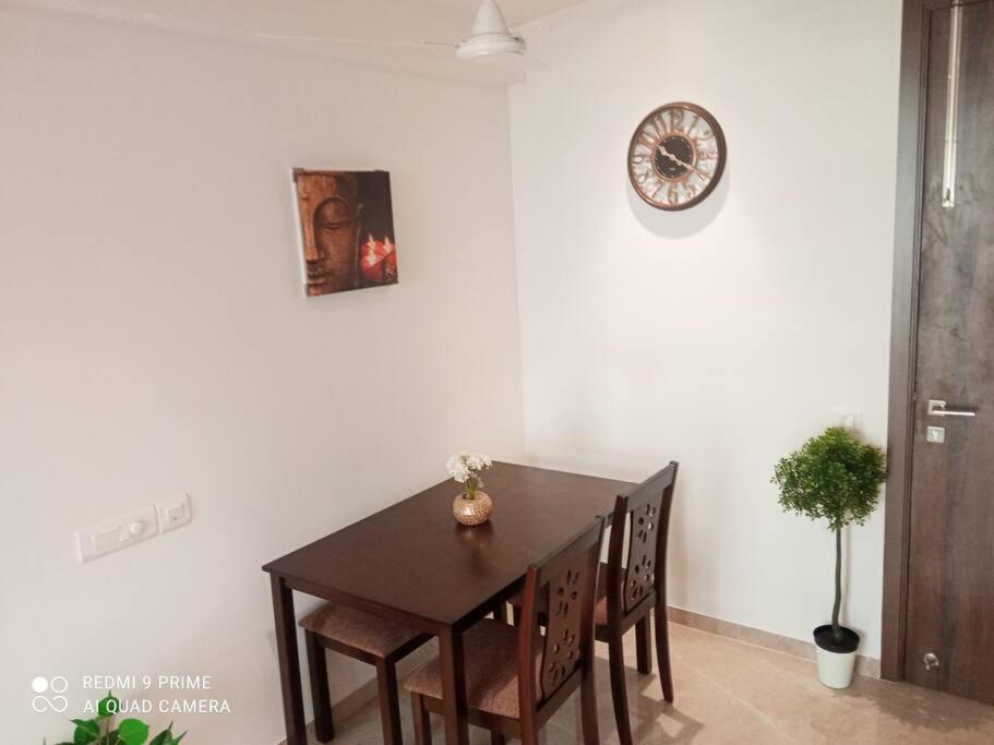 Apartment Royal Luxurious 1bhk Flat In Hiranandani Powai *