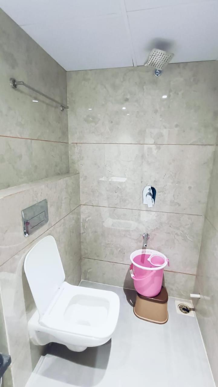 Glitz 7even Hills- Nr International Airport T2 Guest house