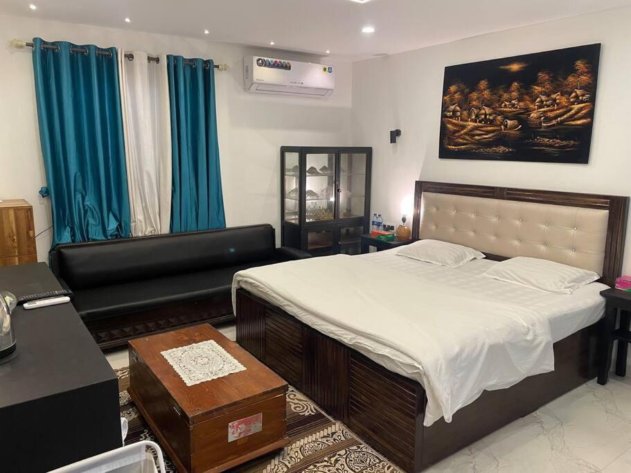 Apartment - 27, One Bedroom Apt- Bandra West