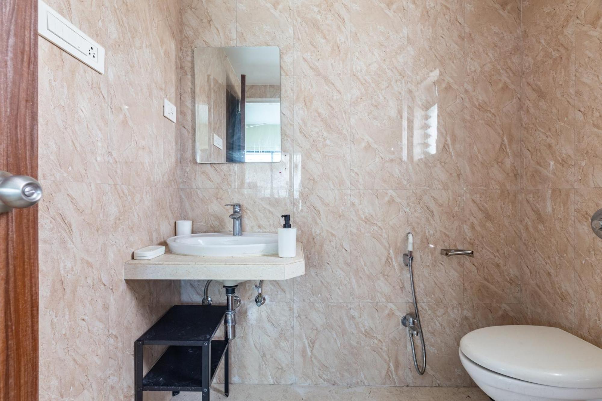 The Emerald Abode Ii Premium 1 Bed Santacruz W Apartment *