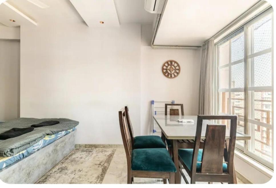 Premium 1bhk In Khar West Mumbai